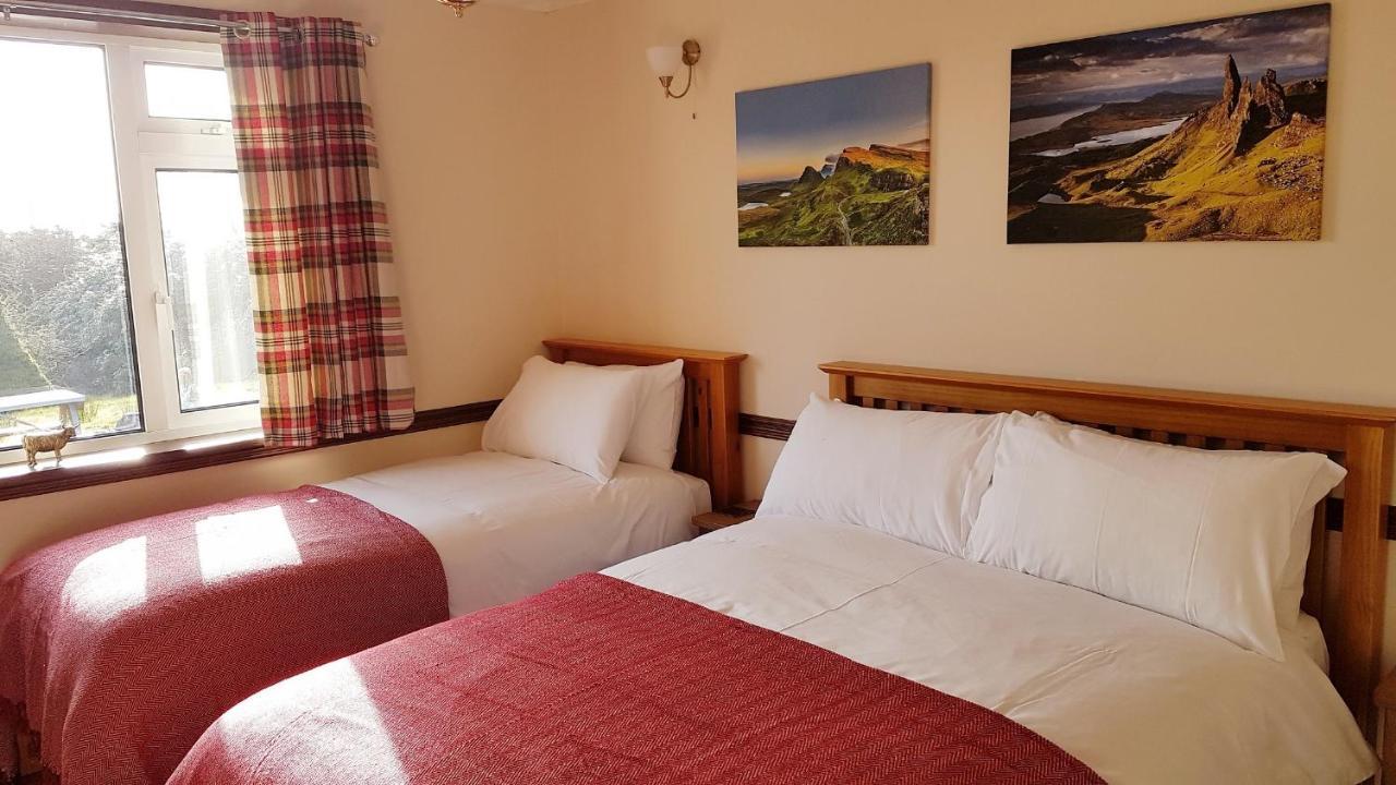 Moorside Rooms Borve  ภายนอก รูปภาพ